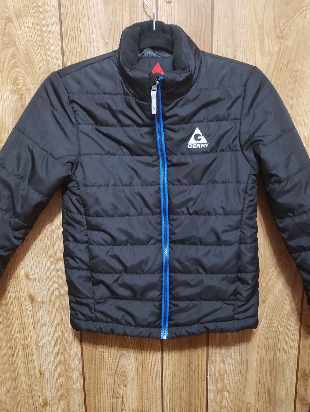 Gerry Lightweight Puffer Jacket, Full Zip Black Youth Sm (7/8)  Outdoor Skiing